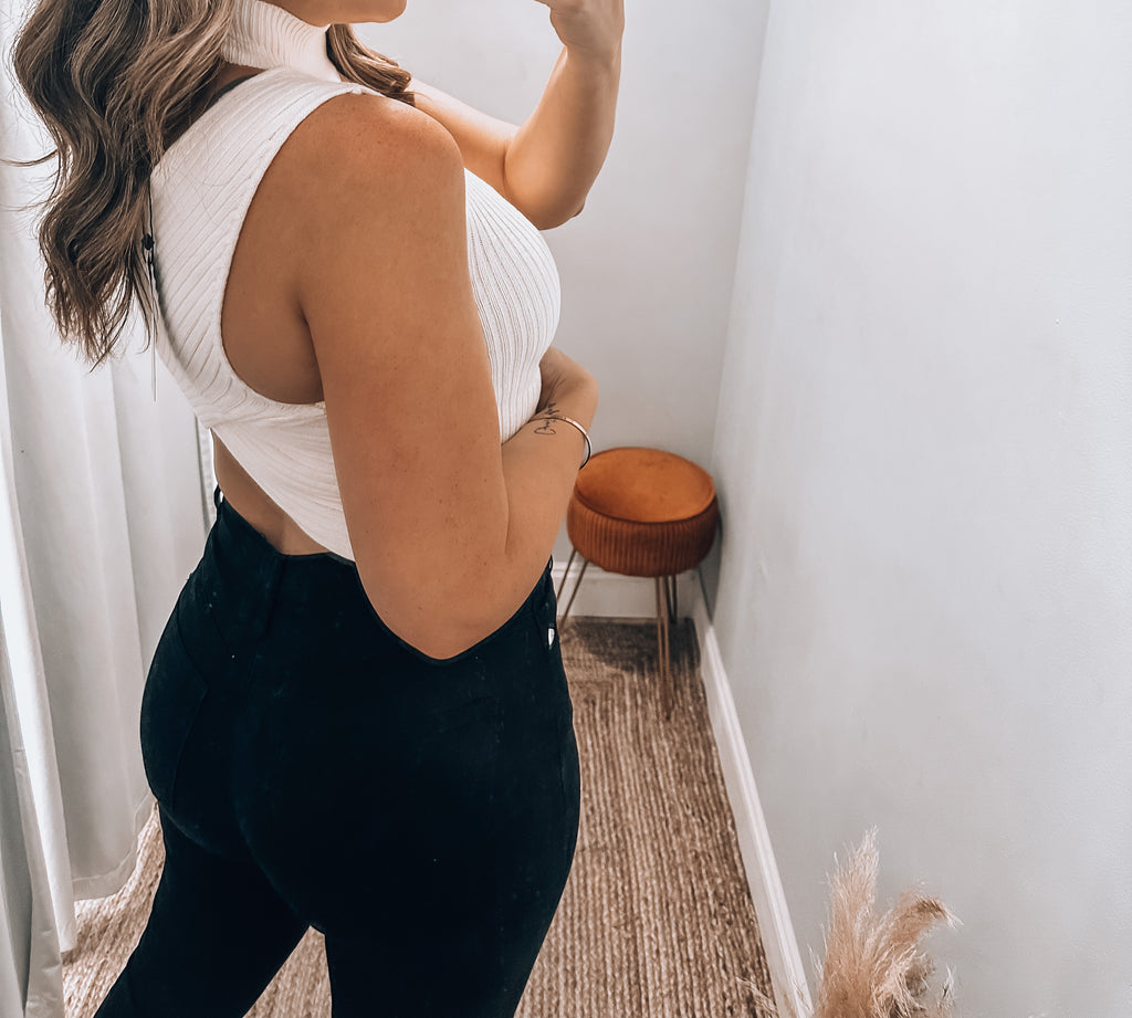 Angie Twist Top (Ivory)