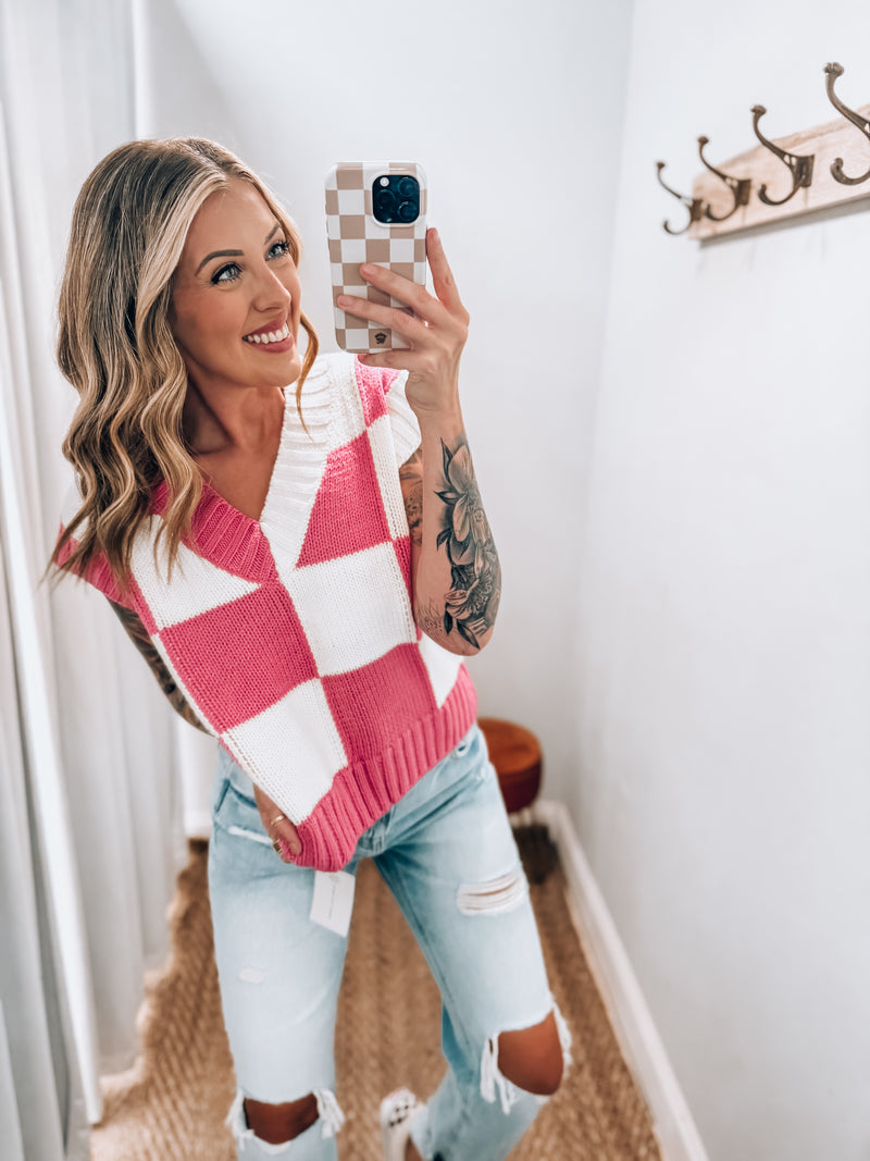 Sweater Vest | Hot Pink